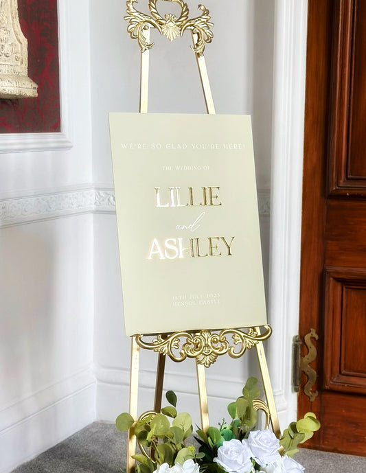 Luxury Acrylic Wedding Welcome Sign